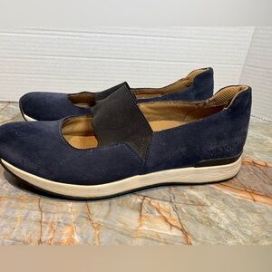 Vionic Cadee Navy Suede Slip-on Mary Jane Size 9